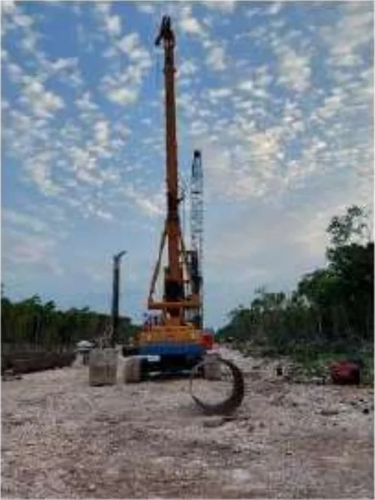 Tren Maya · pilas de cimentación · fotografía de obra